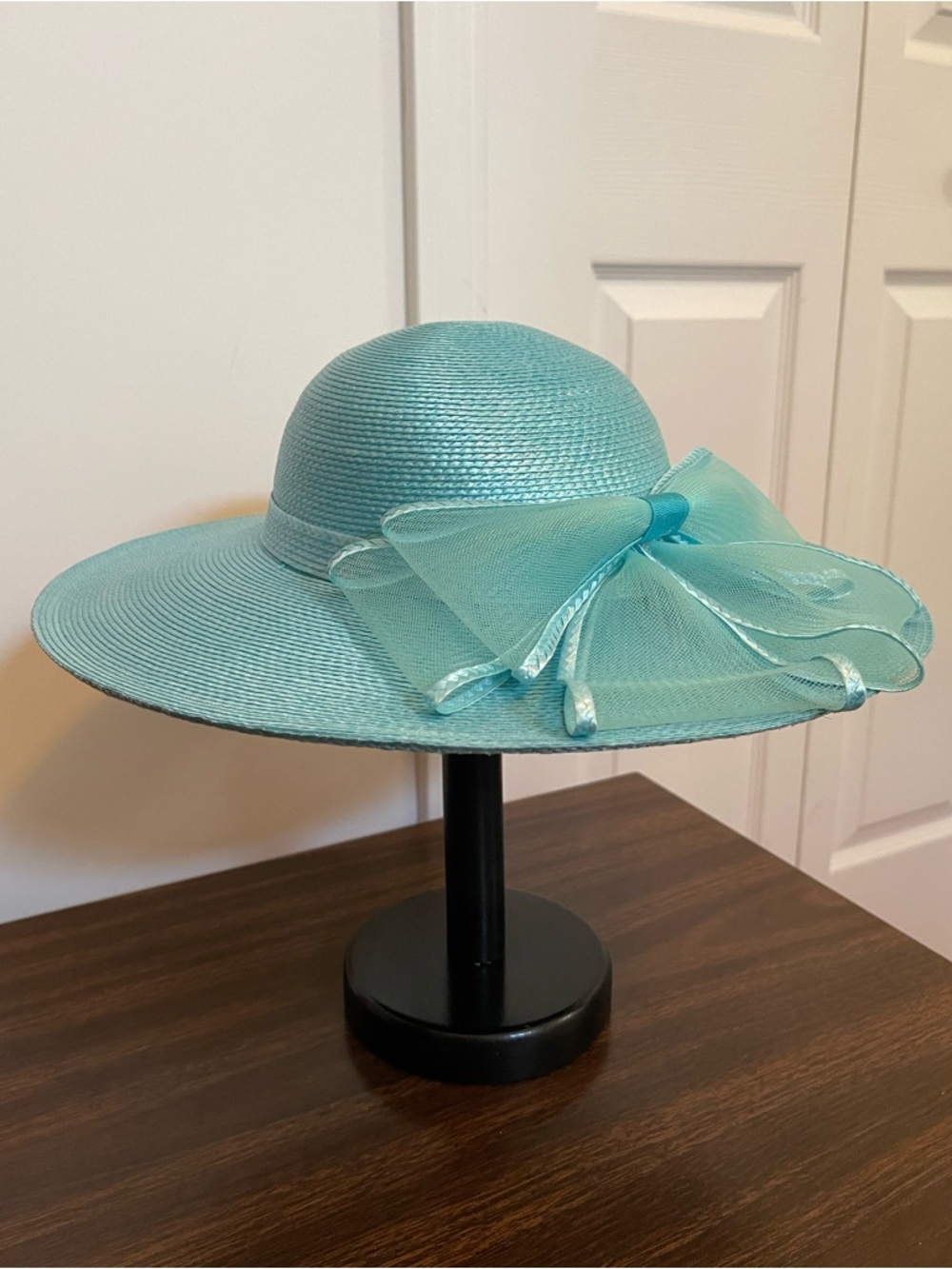 Elegant Aqua Wide-Brim Kentucky Derby Hat with Large Bow